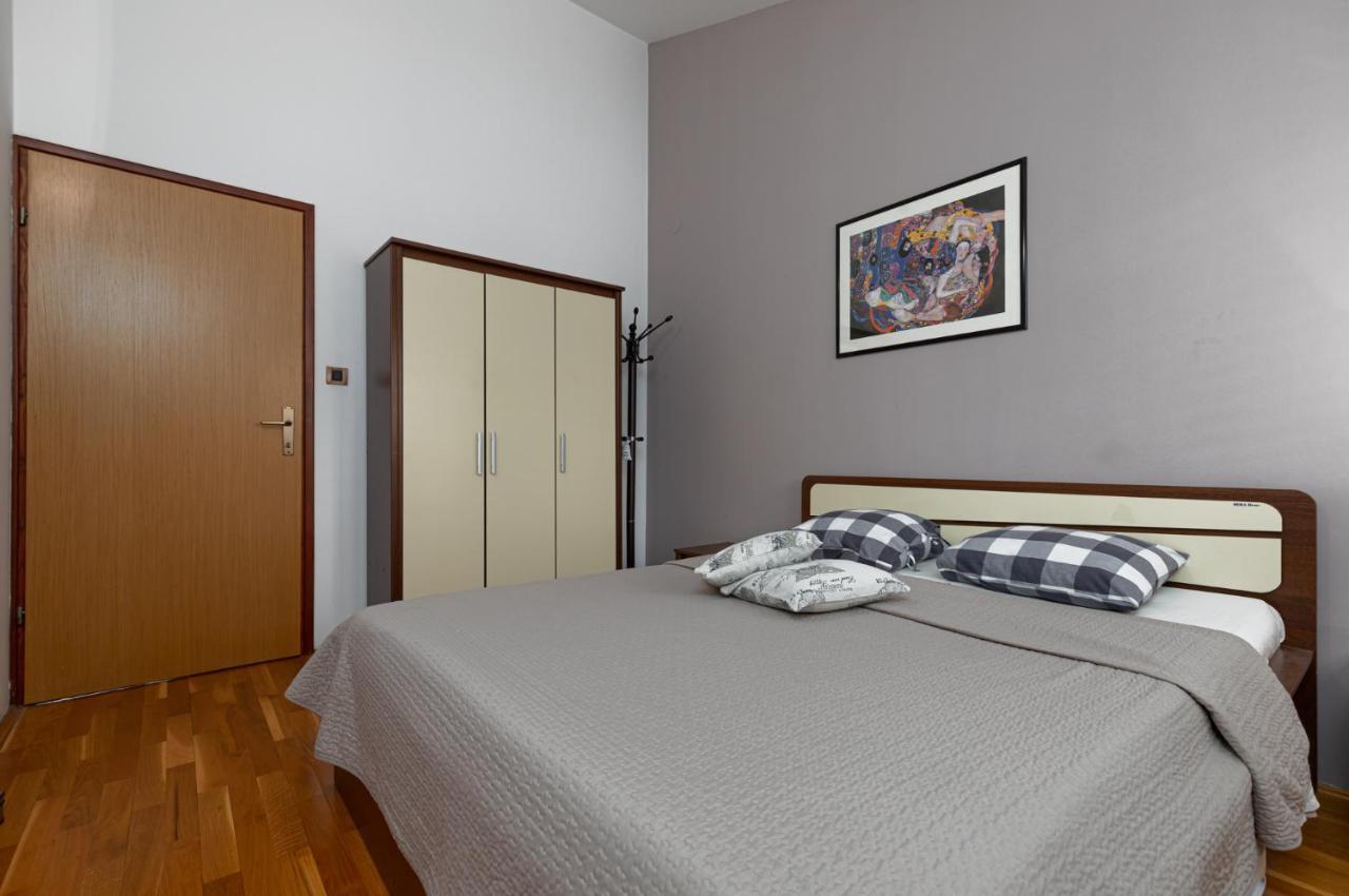 Appartement Biba Lux à Poreč Extérieur photo
